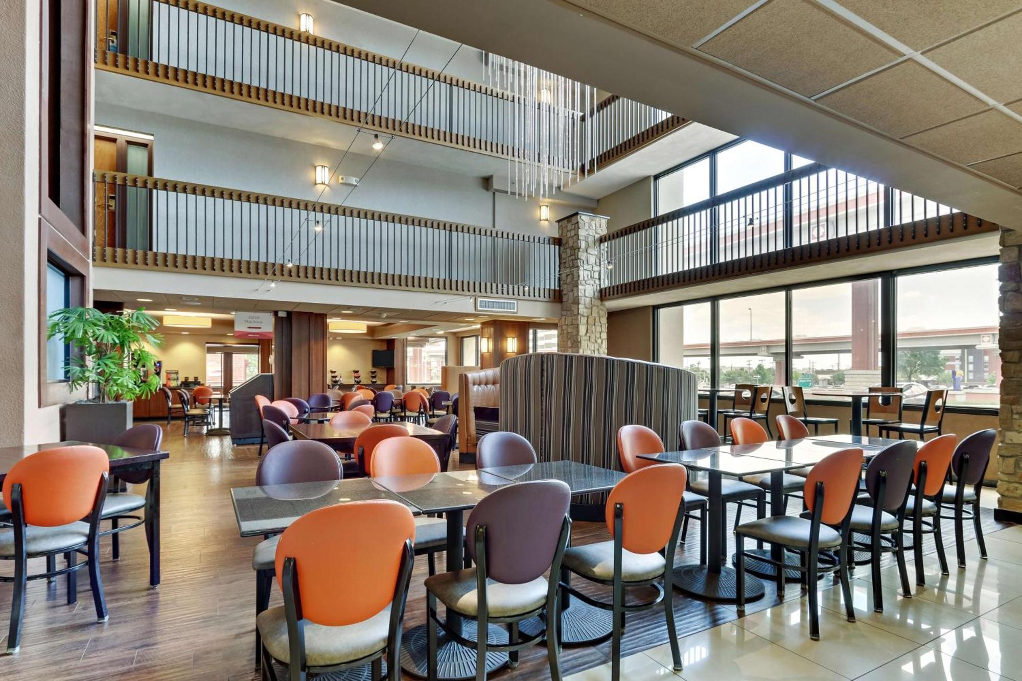 Drury Plaza Hotel San Antonio Airport Ngoại thất bức ảnh