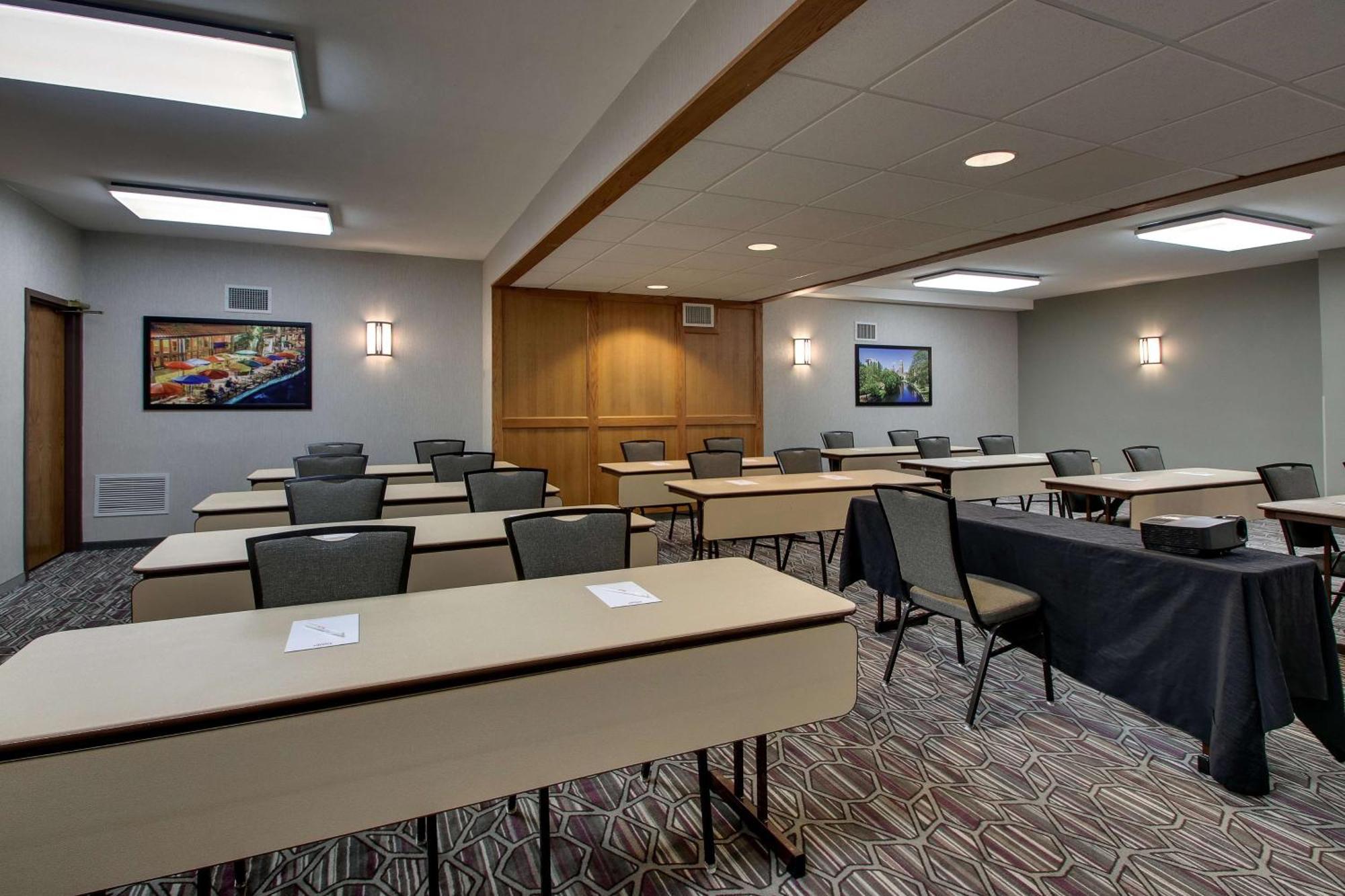 Drury Plaza Hotel San Antonio Airport Ngoại thất bức ảnh