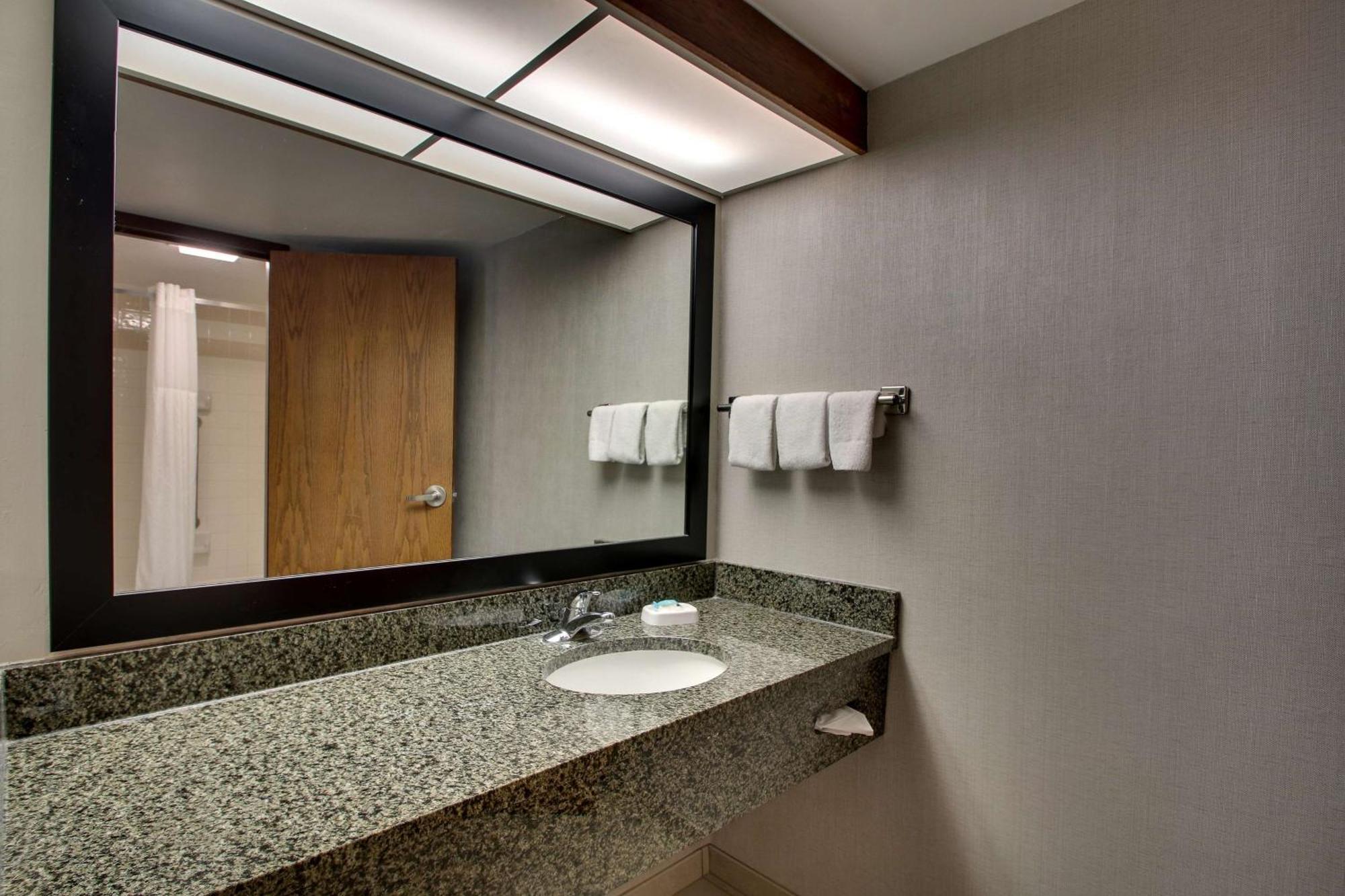 Drury Plaza Hotel San Antonio Airport Ngoại thất bức ảnh