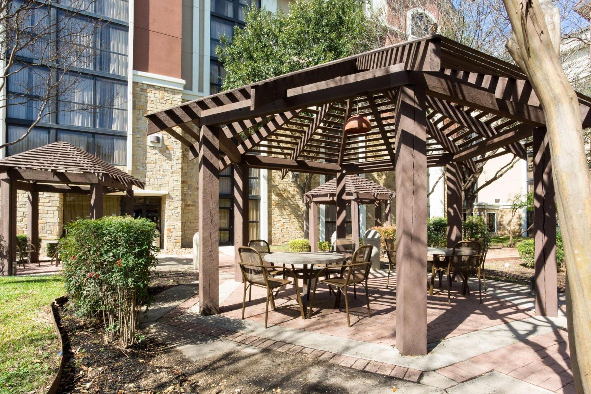 Drury Plaza Hotel San Antonio Airport Ngoại thất bức ảnh